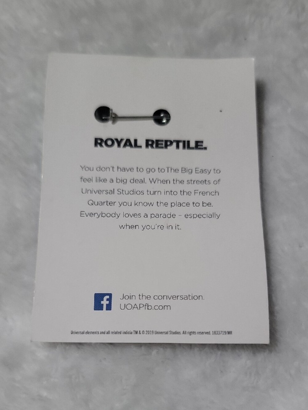 Universal Passholder Pin - Picture 2 of 2